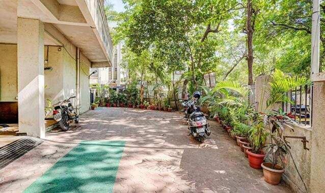 New Prabhu Sharan By Glitz Hotels Navi Mumbai Esterno foto